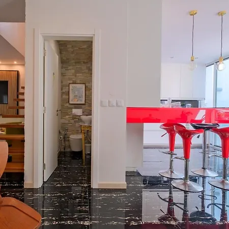 Homestay Elegant Guest With Hot Tub Full Shared *