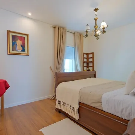 Elegant Guest With Hot Tub Full Shared Homestay