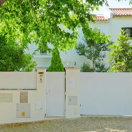 Elegant Guest With Hot Tub Full Shared Quarto em Acomodações Particulares Lisboa